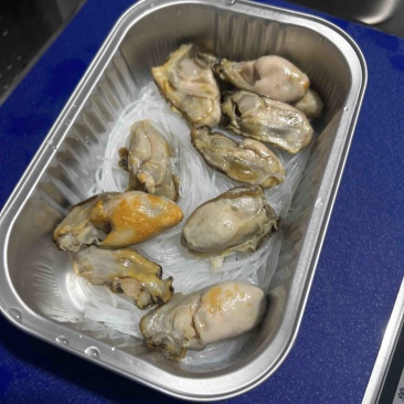 【蒜蓉粉丝扇贝】蒜蓉粉丝生蚝