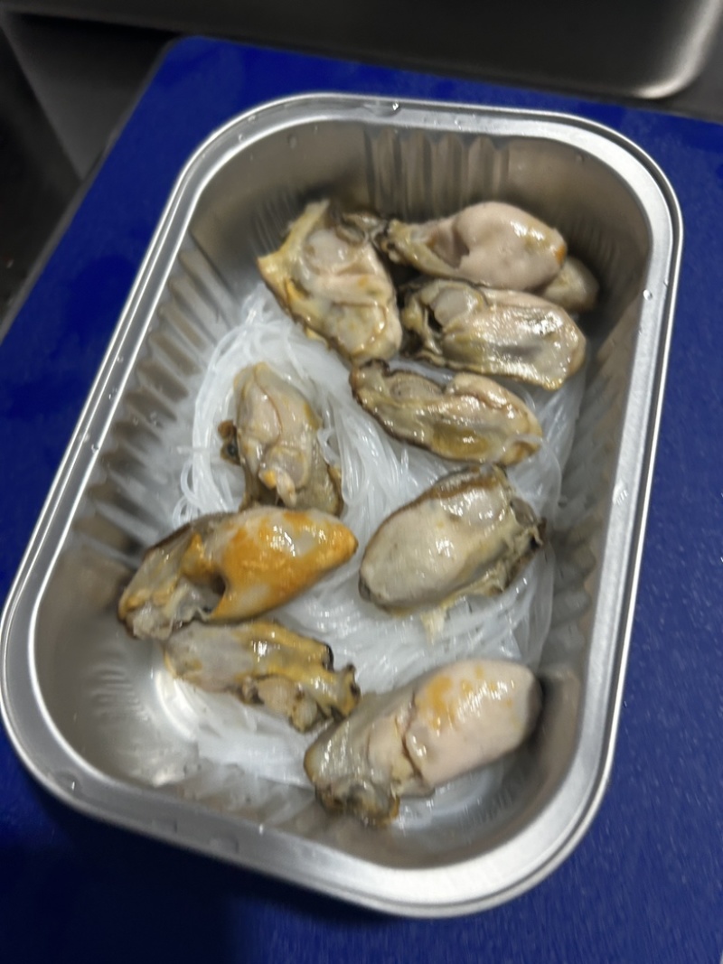 【蒜蓉粉丝扇贝】蒜蓉粉丝生蚝
