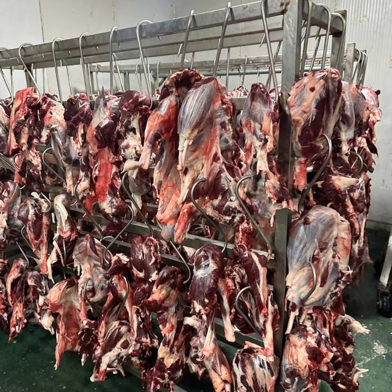 鲜牛肉，羊肉批发零售。卤肉批发零售供应。诚信经营服务客户