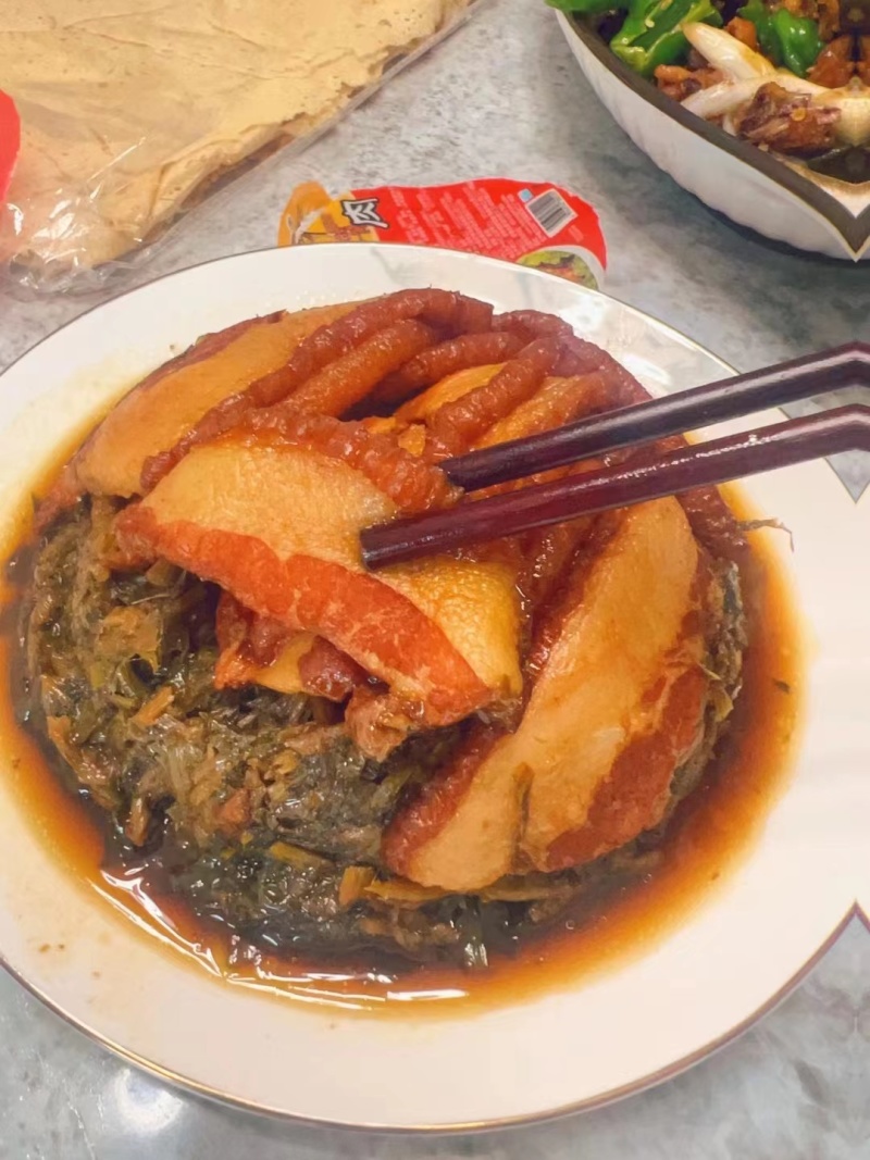 梅菜扣肉，即热及时，大师制作，口味稳定，饭店好品