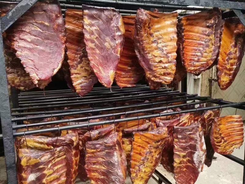 腊肉腊排骨烟熏排骨精排干度好味道香一手货源现货供应