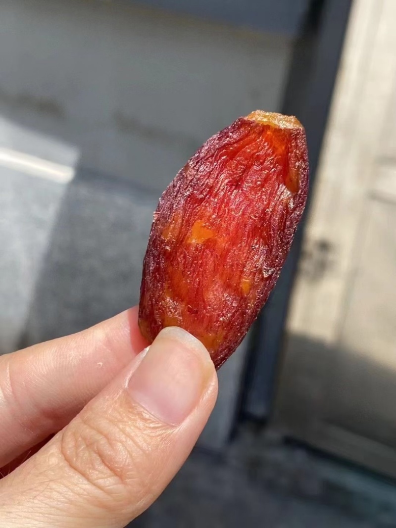 整个带皮小香薯干红薯干200克/盒零添网红番薯干