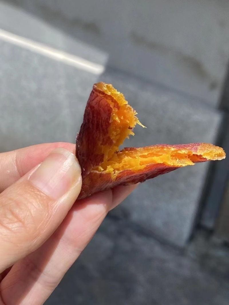 整个带皮小香薯干红薯干200克/盒零添网红番薯干