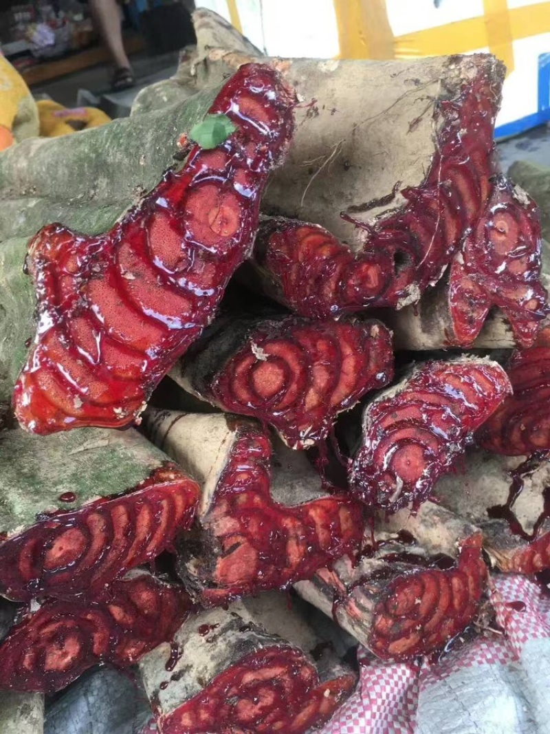 精品进口越南鸡血藤，货量充足，产地直发欢迎客商来电咨询