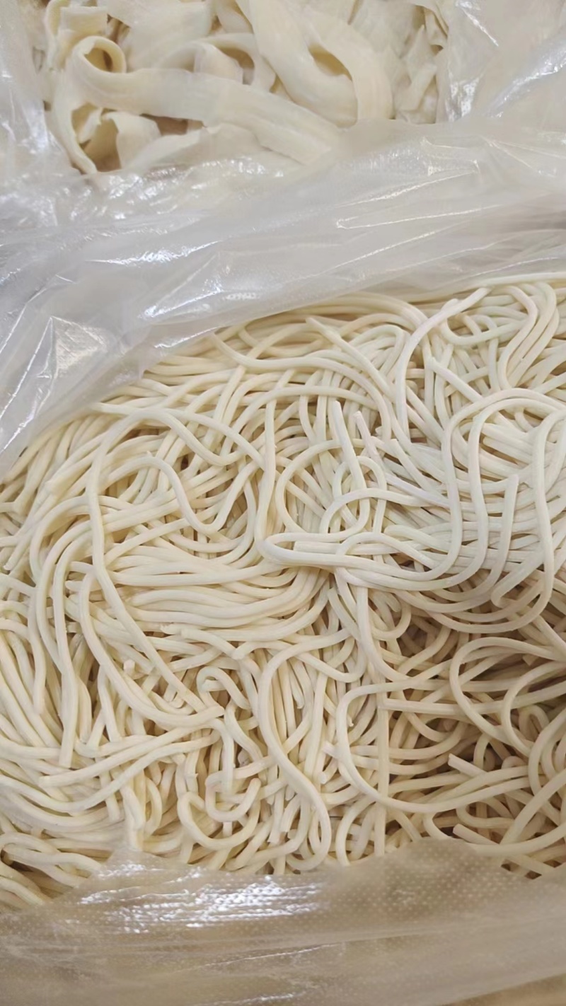 【热销】江苏徐州鲜面条加工厂现压现送量大从优