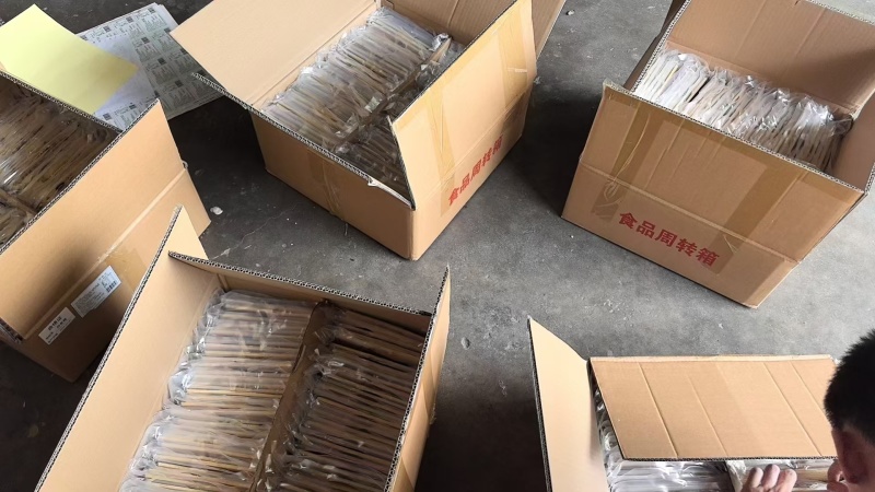 坚果炒酸奶，一片125g，一件80片，20斤