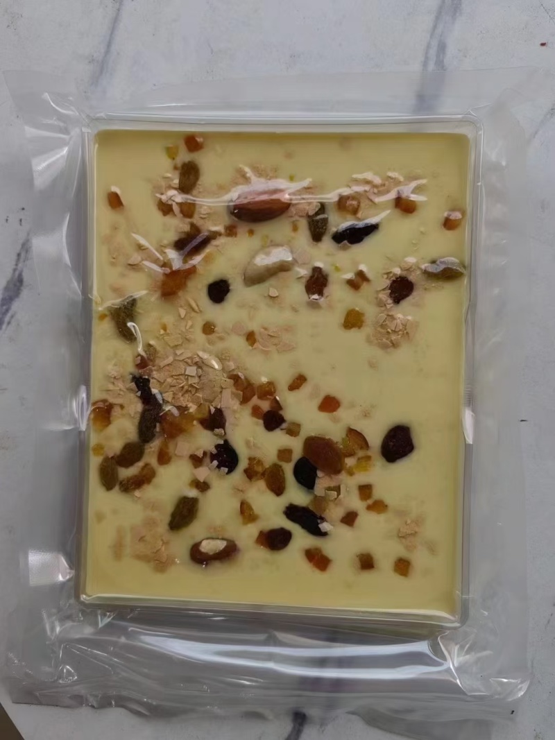 坚果炒酸奶，一片125g，一件80片，20斤