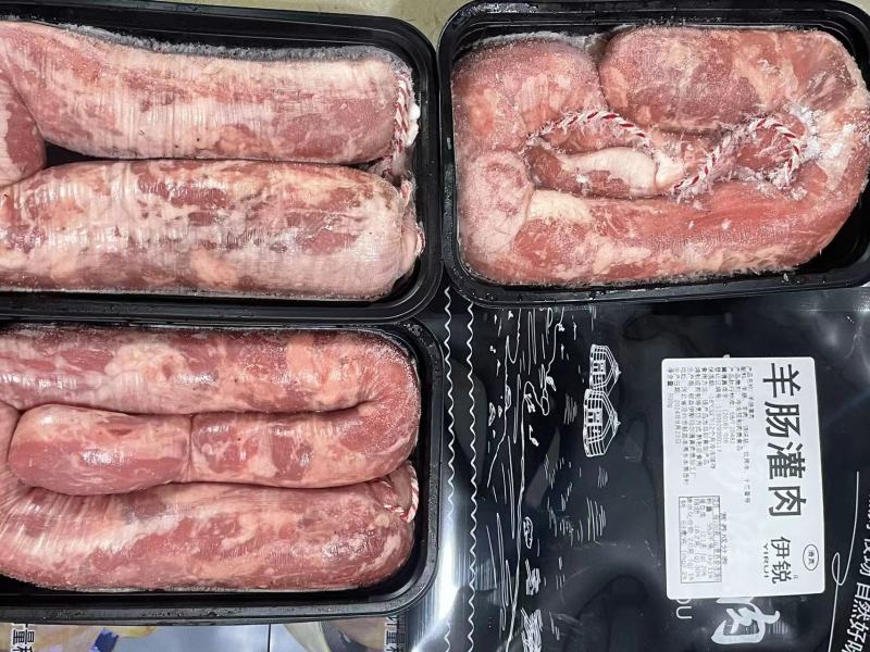 肠包肉，羊肠包羊肉，纯羊肉，都是大块的，保证不是碎肉