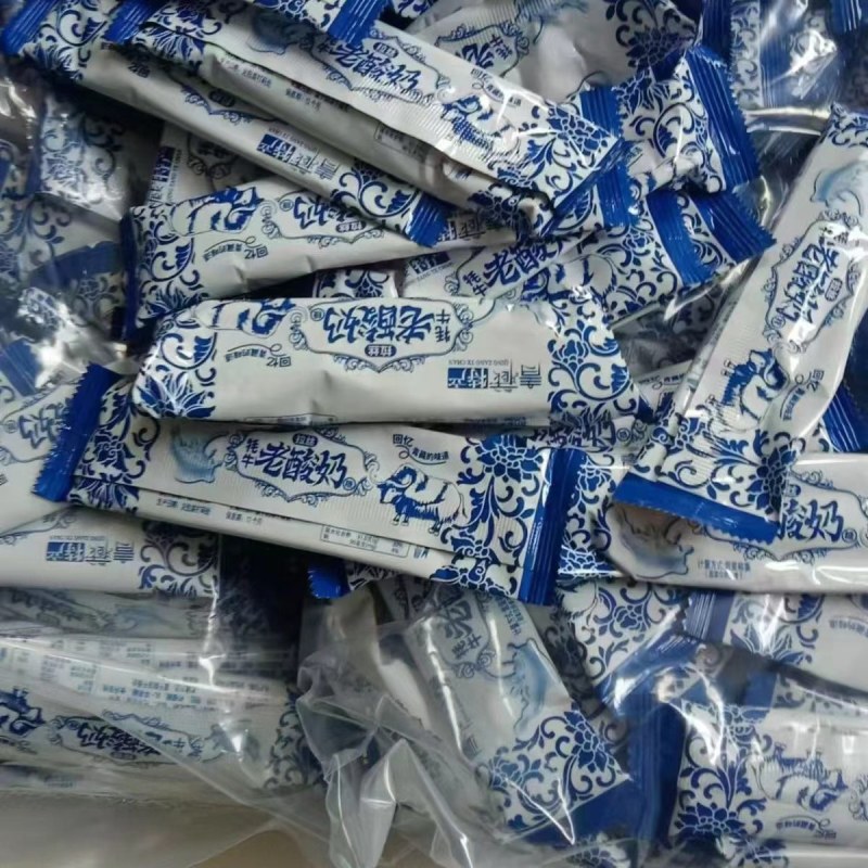 老酸奶牦牛老酸奶原味碳烤味两种口味超市门市供应