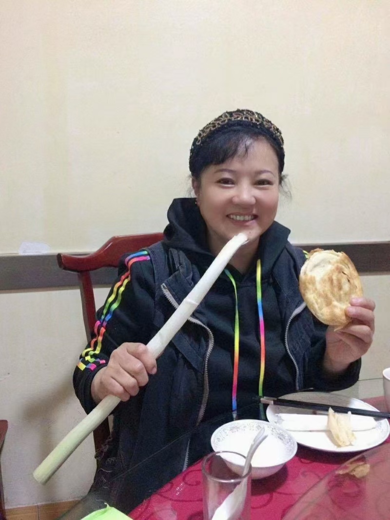 正宗章丘大葱，大量有货，欢迎新老客户前来合作