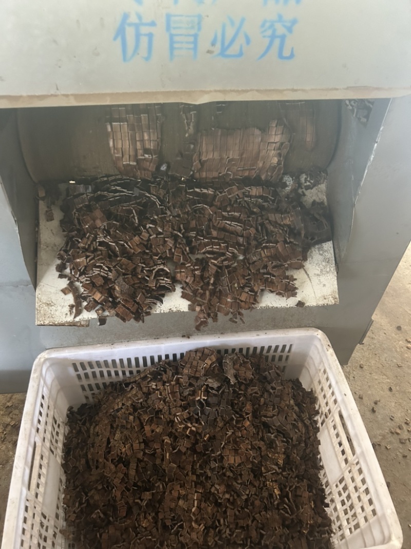 杜仲皮干货刮粗皮多种规格高压清洗产地货源量大从优