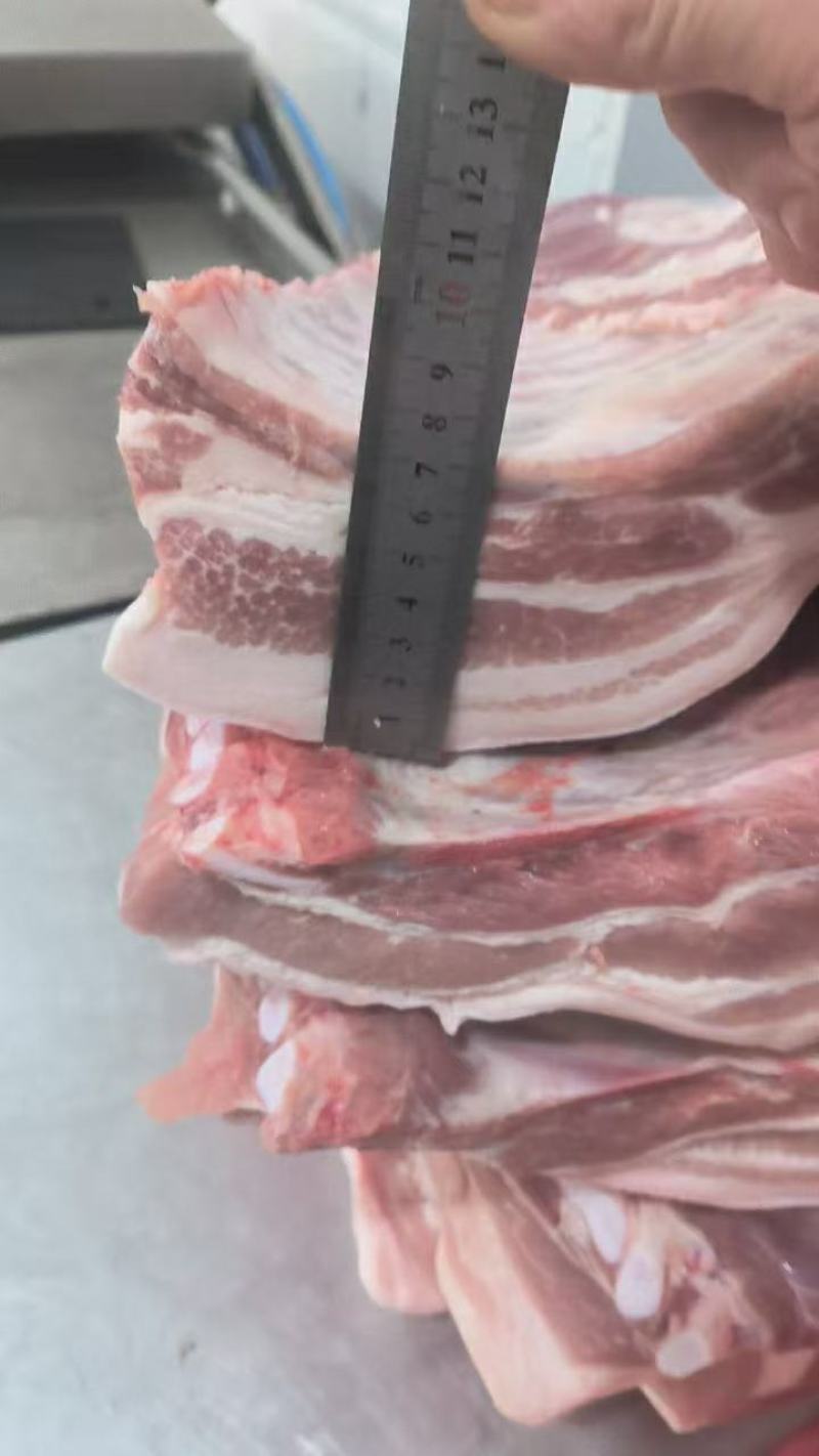 去皮抽骨中方，20kg左右一箱，4片，烤肉店必备