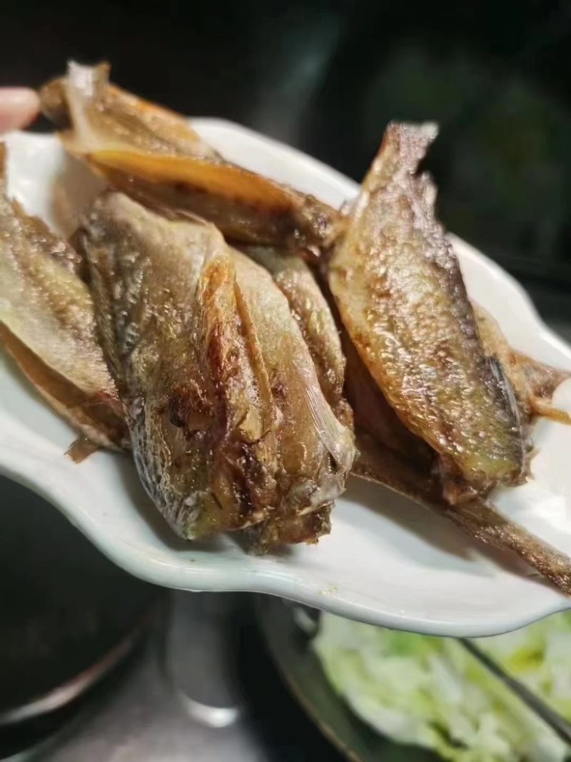 黄花鱼干划条鱼白姑鱼干咸鱼干有量批发