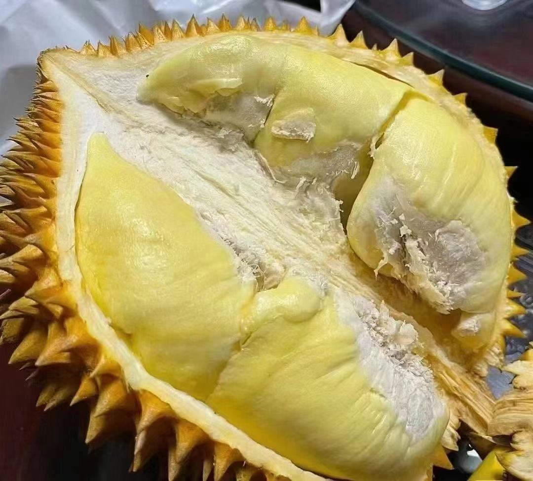 金枕头榴莲整体外观