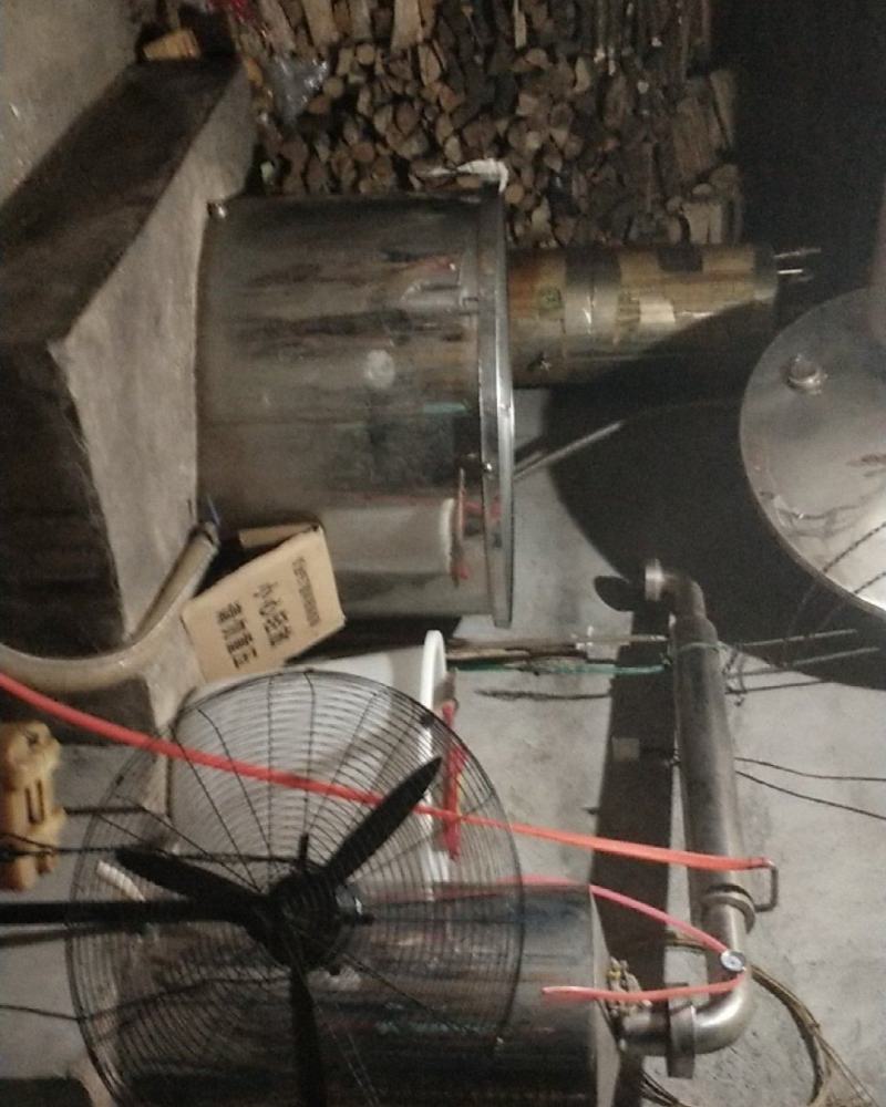 自家作坊纯粮酒纯酿纯粮高粱酒品质保证欢迎联系