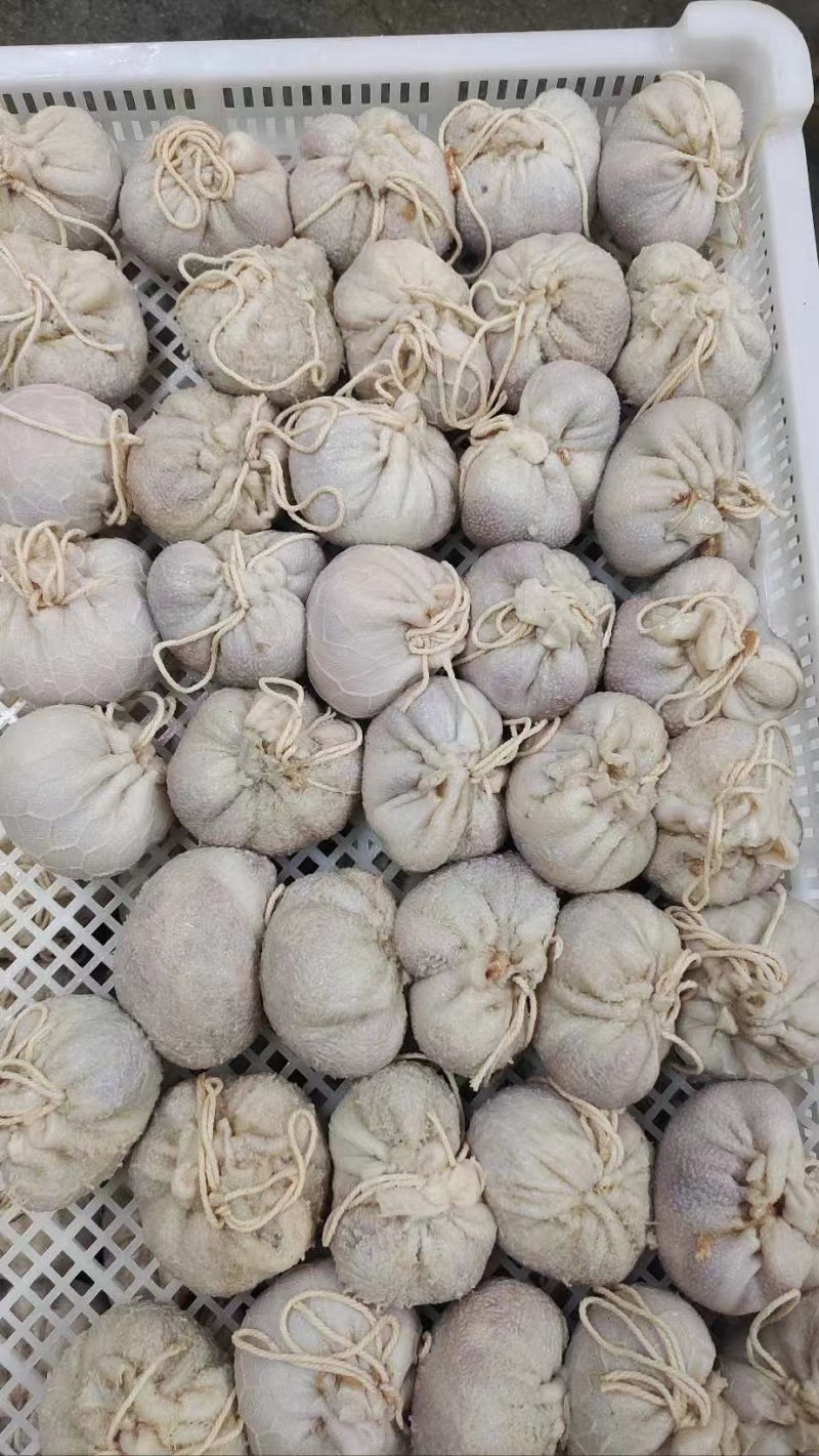 肚包肉，新肚，鲜肉，使用新鲜羊肉，新鲜羊肚，精心调制。