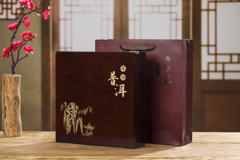 景迈生普洱茶生茶饼茶叶普洱茶生普饼实木礼盒包装357克