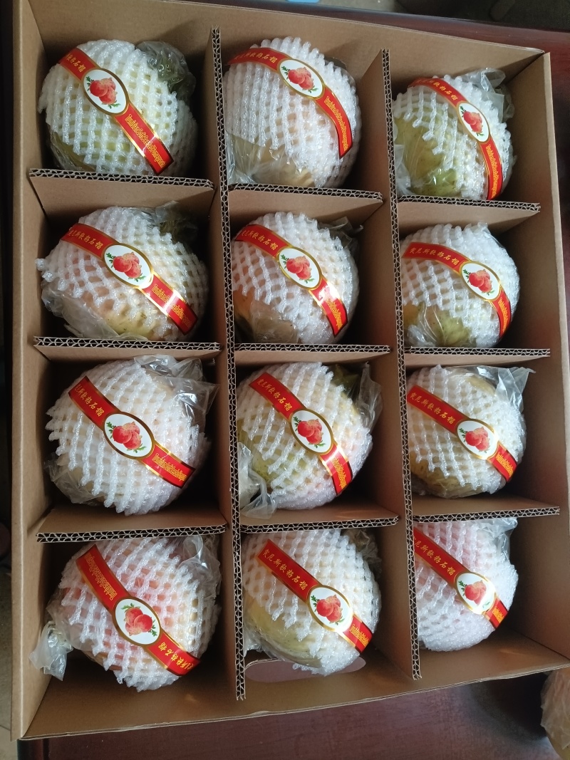 老树百年品牌。云南蒙自甜石榴（水晶玛瑙石榴）上市中，