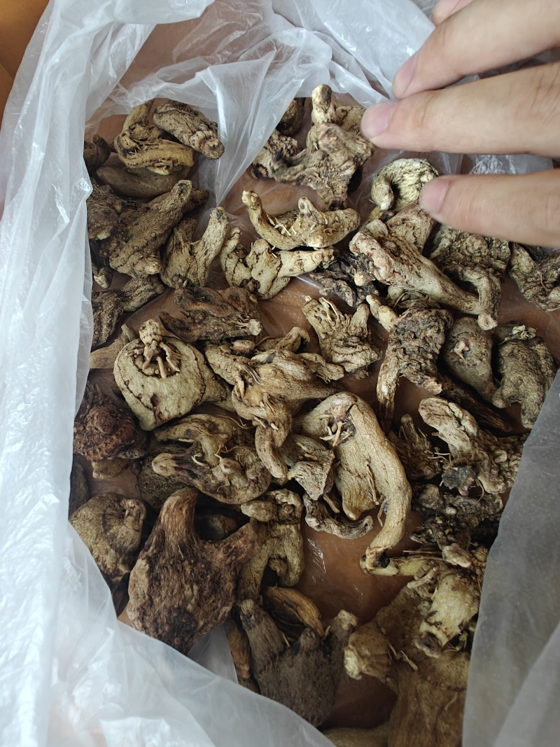 紫花三叉白芨干货稀有白芨无杂质货源充足价格美丽