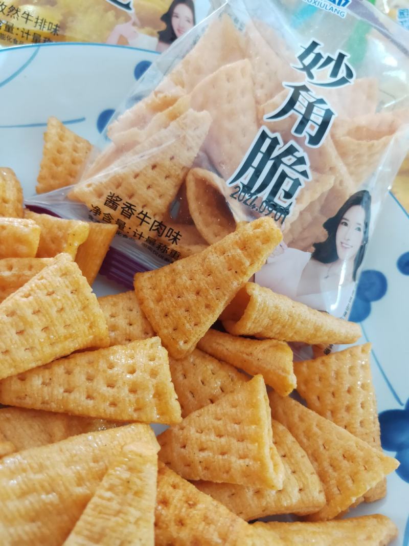 妙角脆膨化食品休闲食品小食品小零食孜然牛排味。
