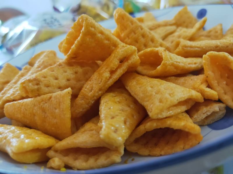 妙角脆膨化食品休闲食品小食品小零食孜然牛排味。