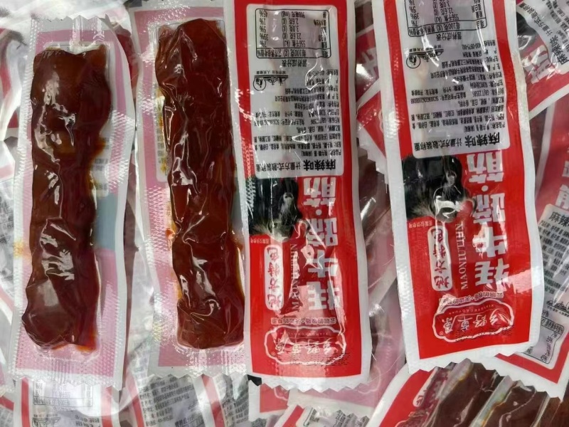 棒牛士手撕牛蹄筋，香辣味一件20斤牛蹄皮加牛筋制作而成