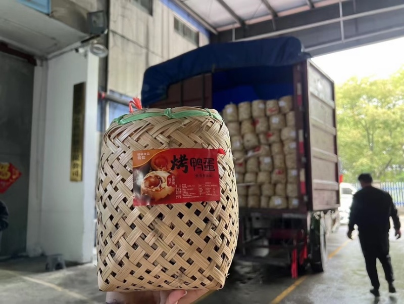 河北鸭蛋，篓装咸鸭蛋大量供应长期有货欢迎致电合作