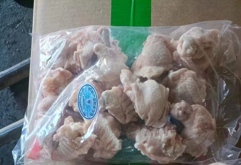 露骨翅根，切割工艺稍微有点偏差，不影响口感食用