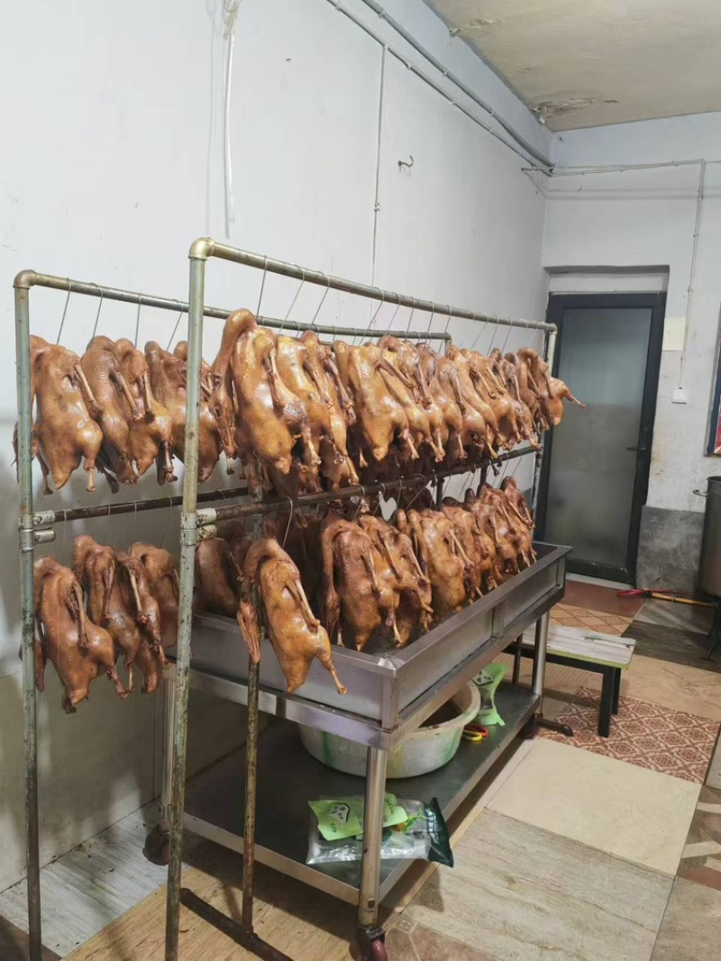 重庆荣昌卤鹅重庆特产卤鹅卤肉特色美食私房菜