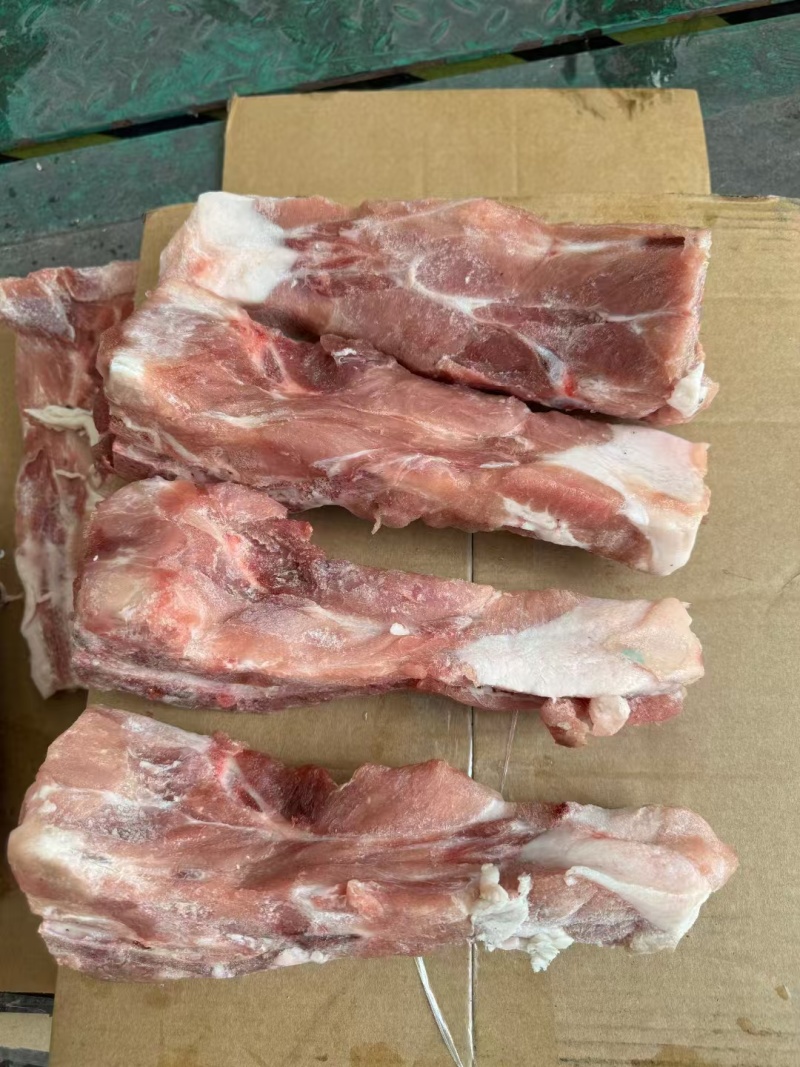 猪尾骨今年8月份新货带肉60以上，自家库存，临沂支持看货