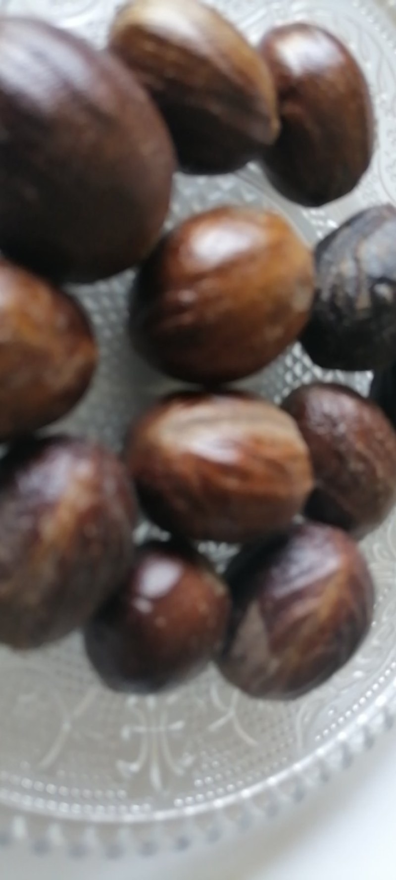 印尼，斯里兰卡的圆香果，当地的有的香果，味重，个大