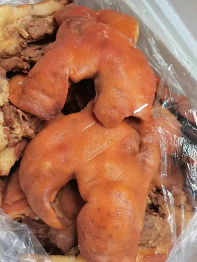 全熟卤猪头肉，价格实惠，去骨带拱嘴，核桃肉，香味十足