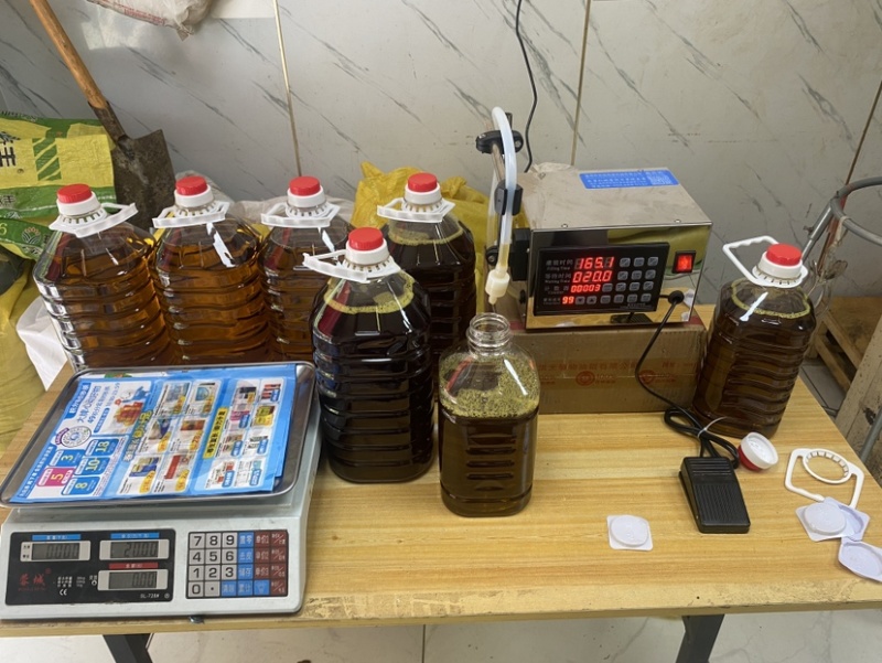 农家纯菜籽油11元一斤，现榨现装现发，品质保证