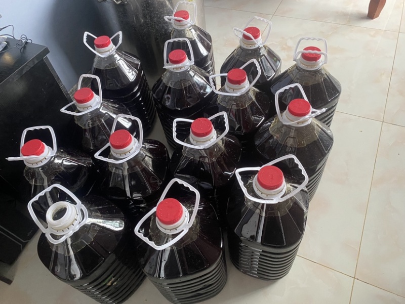 农家纯菜籽油11元一斤，现榨现装现发，品质保证
