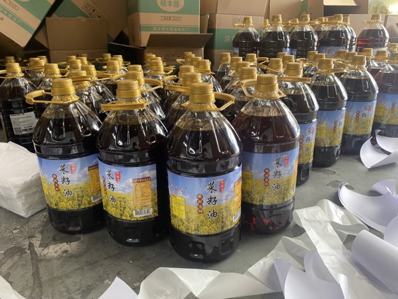 农家纯菜籽油11元一斤，现榨现装现发，品质保证