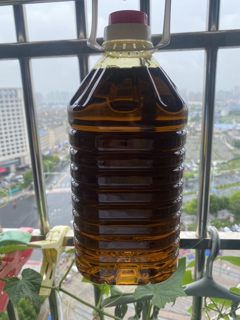 农家纯菜籽油11元一斤，现榨现装现发，品质保证