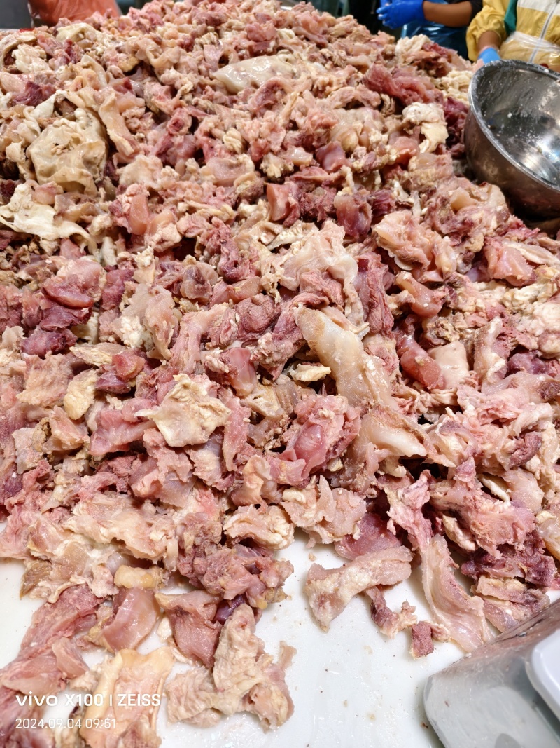 筋头巴脑，熟度好，有筋有肉