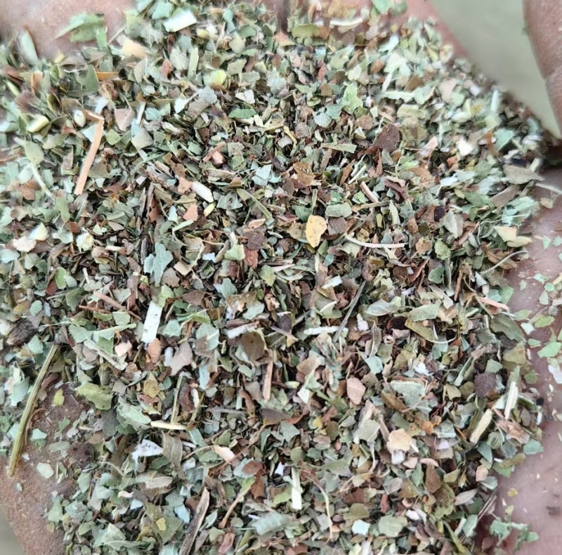 驻马店万里饲草供应本草场常年供应花生秧羊草花生秧叶粉