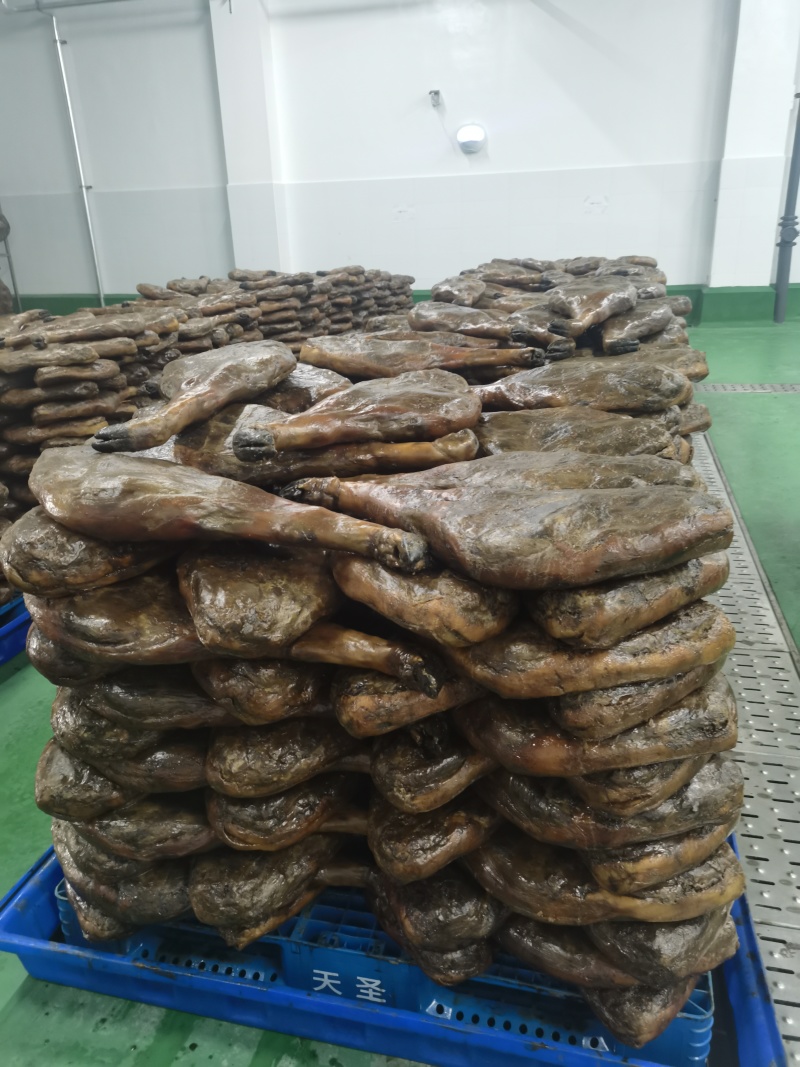 猪锦记金华火腿，慢养黑猪后腿制作，精品火腿，整腿礼盒