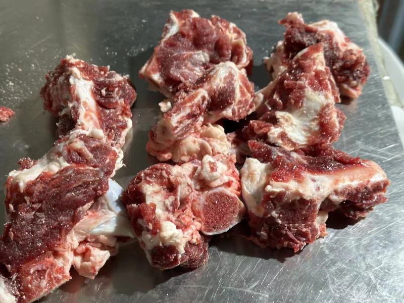 多肉牛肋条头炖熬汤吃肉