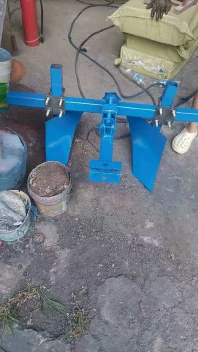 微耕机开沟起垄除草组合机