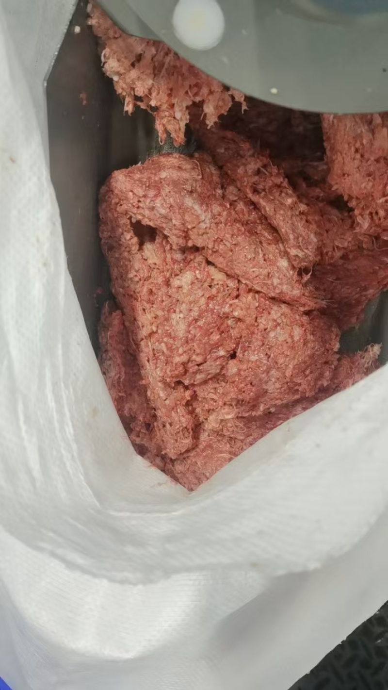 鸡肉泥，鸡脖泥，做肠，饲料宠物用品，做好饲料，真好干货