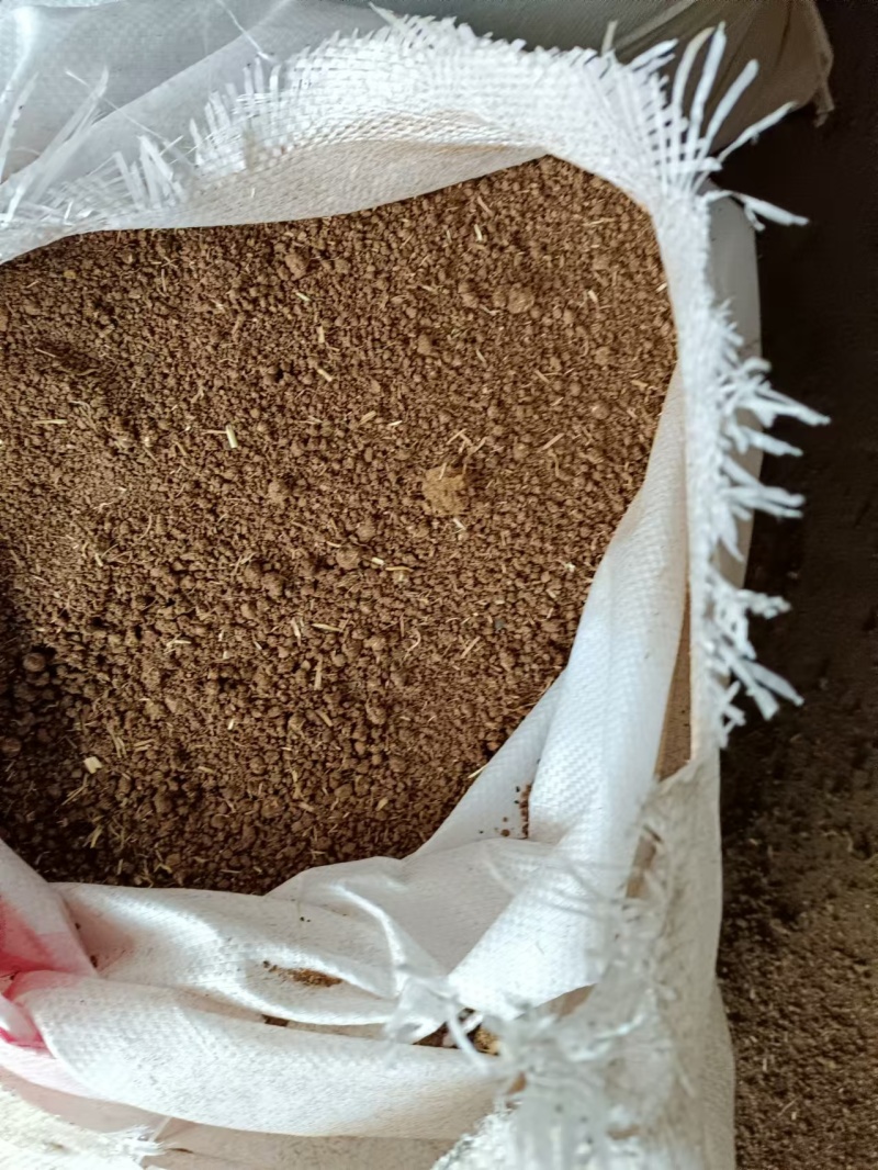 【热卖】茶粕，茶粕原料货量充足厂家直发，可议价，欢迎来电