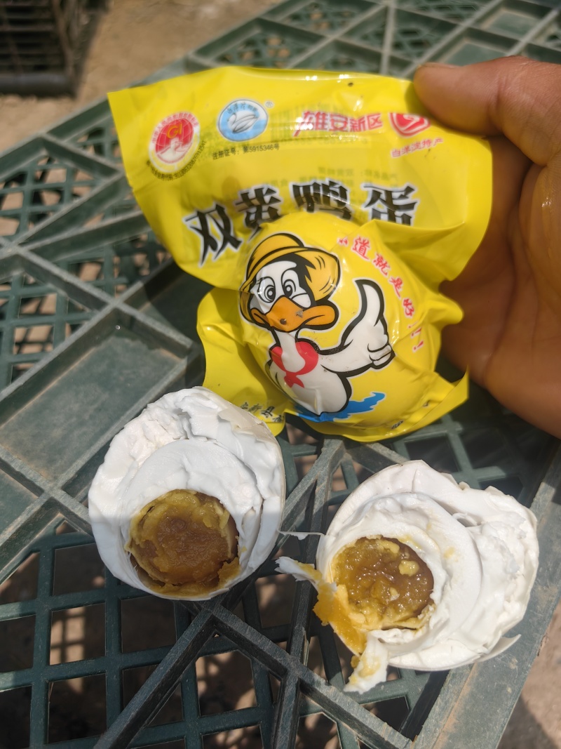 精品真空包装破壳双黄鸭蛋，厂家一手货源，价格美丽
