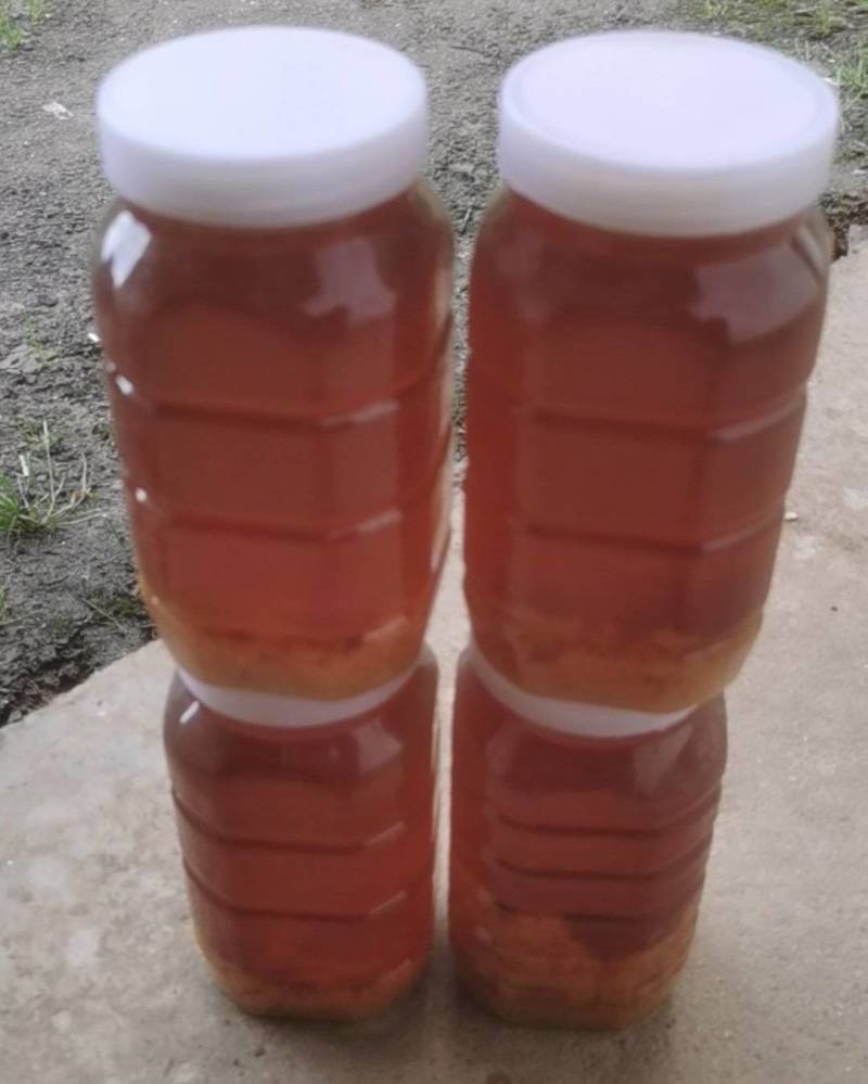 出售陕南土蜂蜜货源充足，量大从优欢迎订购