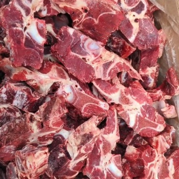 多肉牛脖骨