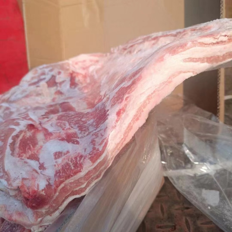 金锣去皮五花肉，10.5块一斤，颜色鲜亮，分层好