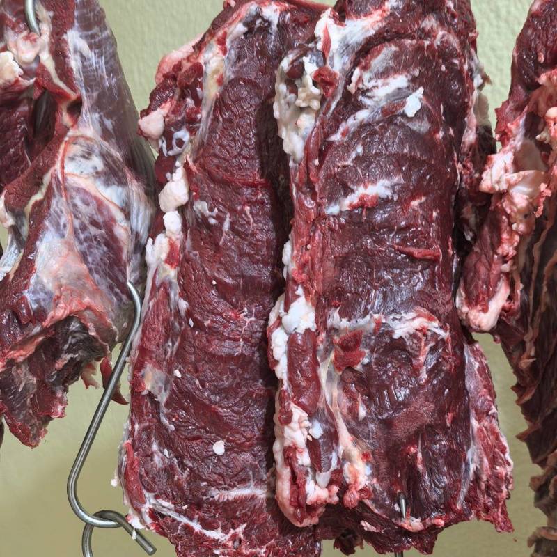 鲜牛肉批发，精品部位肉吊龙，自养自销散养溜达牛，现宰现卖