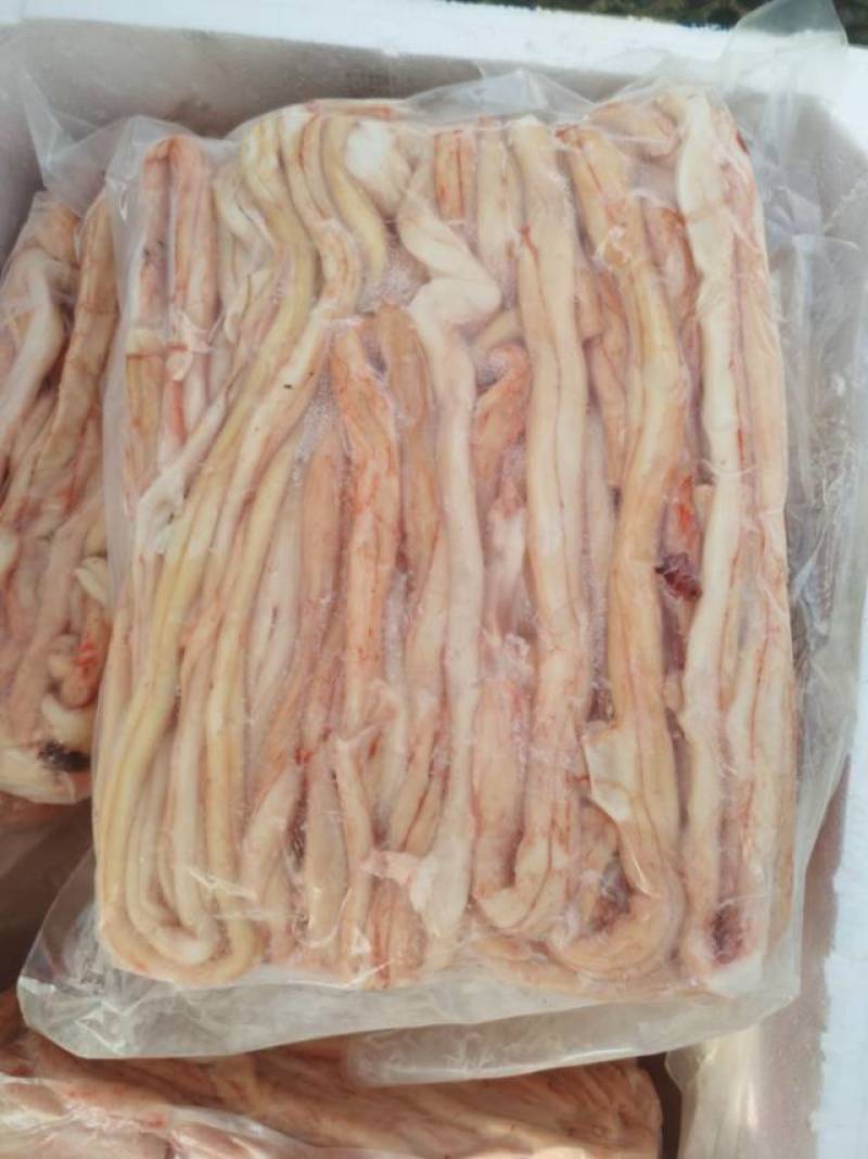 新疆纯干牛骨髓，鲜冻牛骨髓，一手货源量大优惠