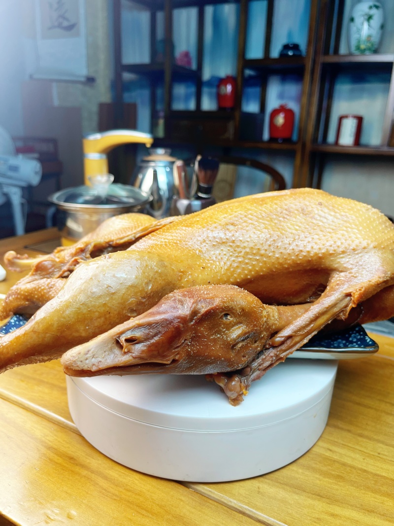 【卤味】全熟卤鹅加热即食预制菜地摊卤菜店通用